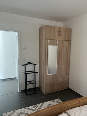 1 Schlafzimmer, Zimmersafe, Bügeleisen/Bügelbrett, kostenloses WLAN