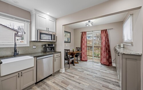 Benson. Cozy pet friendly living. No pet fees.