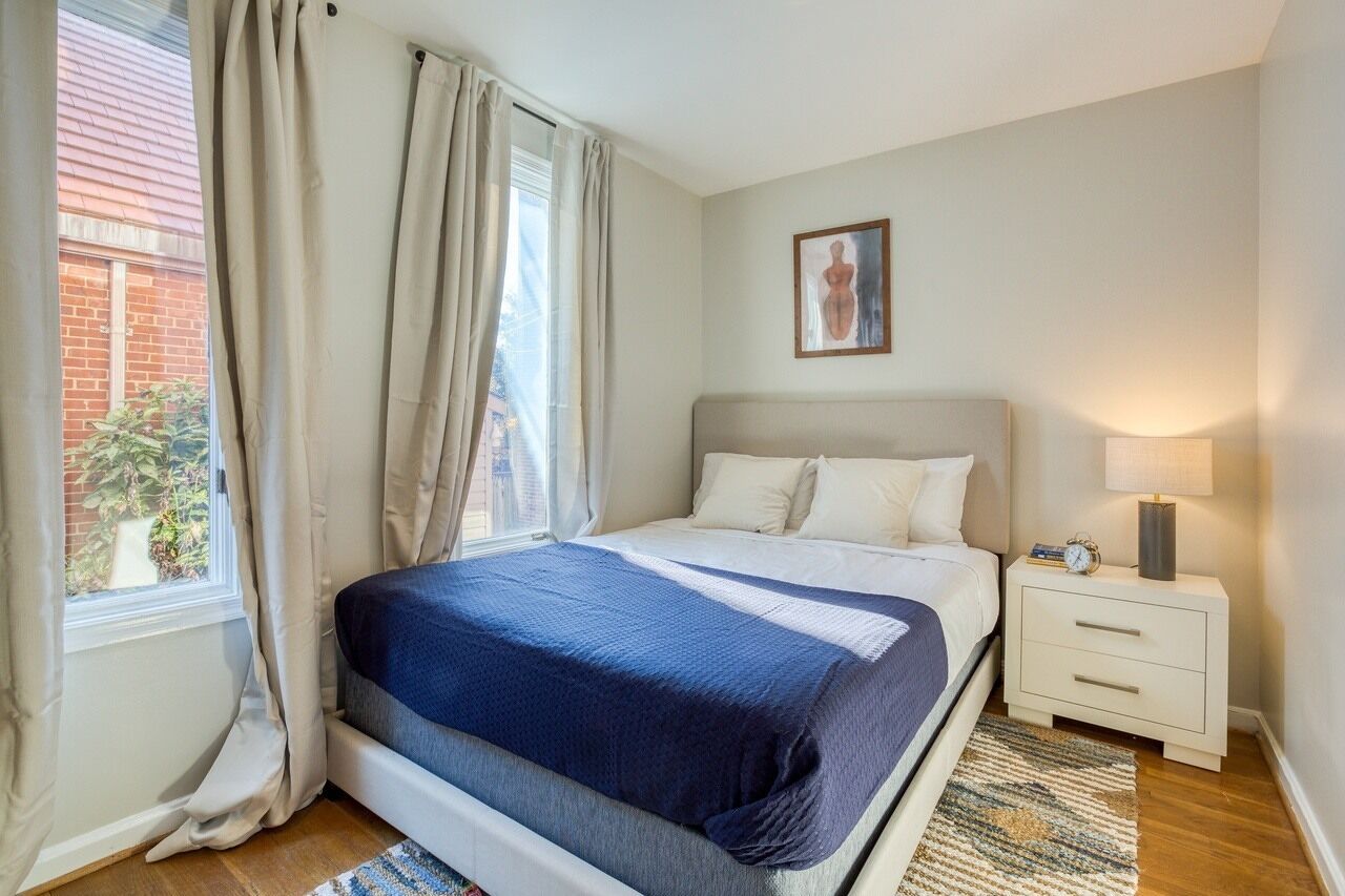 Classic Apartment #251