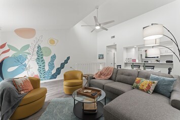 Open living area perfect for hanging out with family & friends!