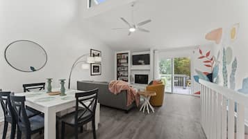 Älytelevisio, kirjoja, stereot