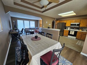 Interior - Willit. 4BR Home w/ large backyard. (Omaha)