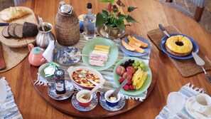 每日供應全套早餐 (每人 BRL80)