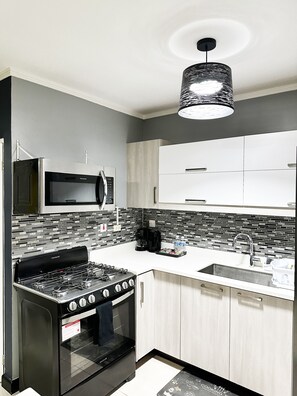 Fridge, microwave, oven, stovetop