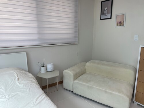Quiet and spacious 1-bedroom apt in @Gangnam-gu