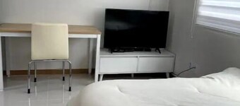 Quiet and spacious 1-bedroom apt in @Gangnam-gu