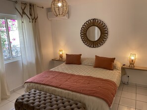 4 bedrooms, in-room safe, iron/ironing board, travel crib - Ocean view in Orient bay area (Collectivité de Saint-Martin)
