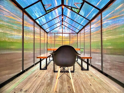 Lakeside Home Hot Tub + Heated Pool on Private 5 Acres 