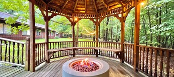 Lakeside Home Hot Tub + Heated Pool on Private 5 Acres 