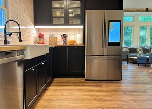 Interior - Lakeside Home Hot Tub + Heated Pool on Private 5 Acres (Lakeville)