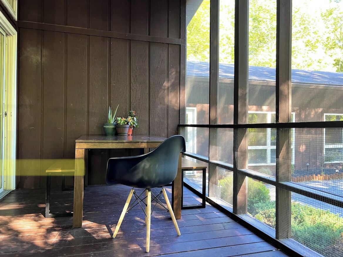 屋外ダイニングエリア