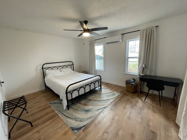 2 bedrooms, desk, iron/ironing board, travel cot