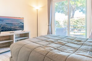 2 chambres, bureau, accès au Wi-Fi (inclus), literie fournie