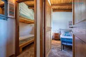 2 Schlafzimmer, Bügeleisen/Bügelbrett, Reisekinderbett, kostenloses WLAN