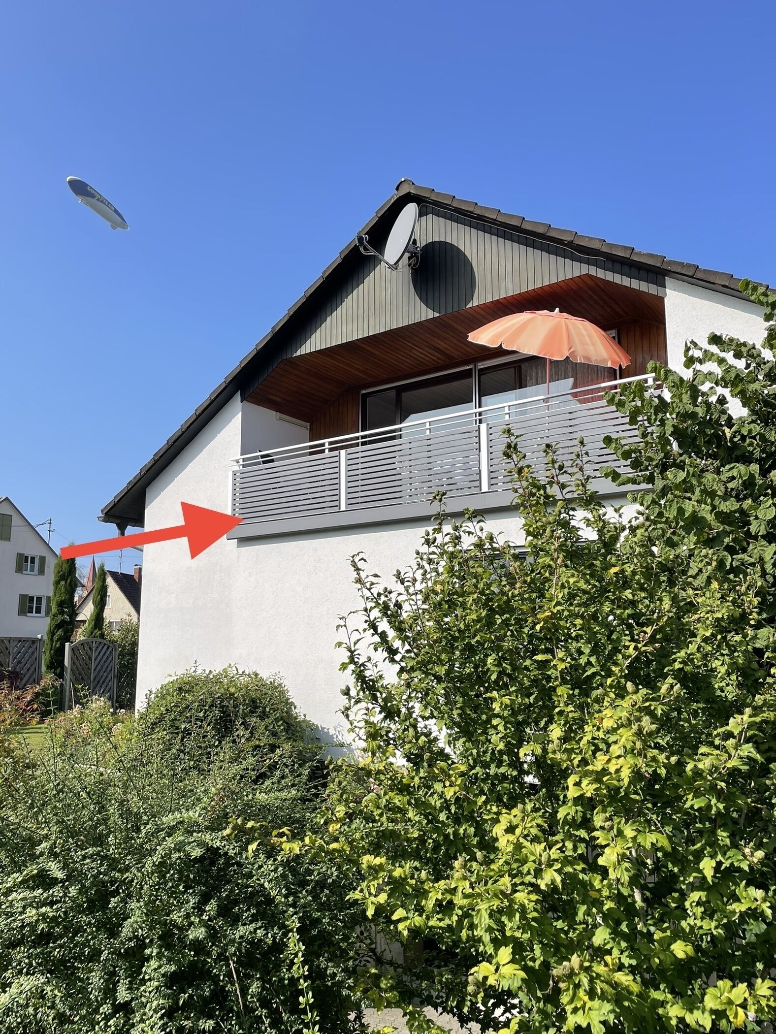 Großer überdachter Balkon. Süd-Ost Ausrichtung