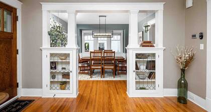 Walk to Shops & Dining, Great Location! - 3br