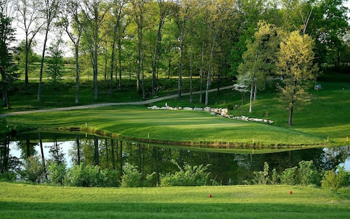 Green Gables - 2nd Floor with Private Entrance