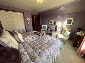 2 bedrooms, WiFi - Green Gables - 2nd Floor with Private Entrance (Saint Ansgar)