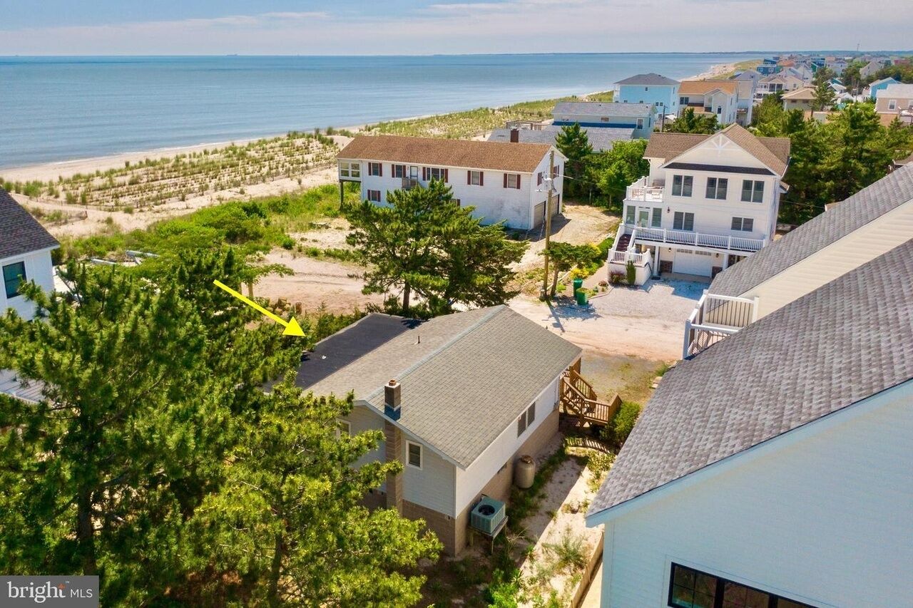 Steps from the Sand & Pet Friendly - Little Dune Beach House!