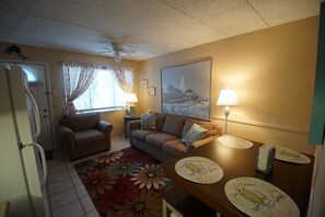 Living area - Newly furnished, 1st floor,1 bedroom,1 bath condo steps from the beach/boardwalk (North Wildwood)