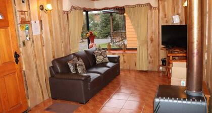 Las RaĂces Cabins, PucĂłn, Chile.