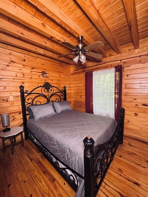 2 Schlafzimmer, Bügeleisen/Bügelbrett, WLAN