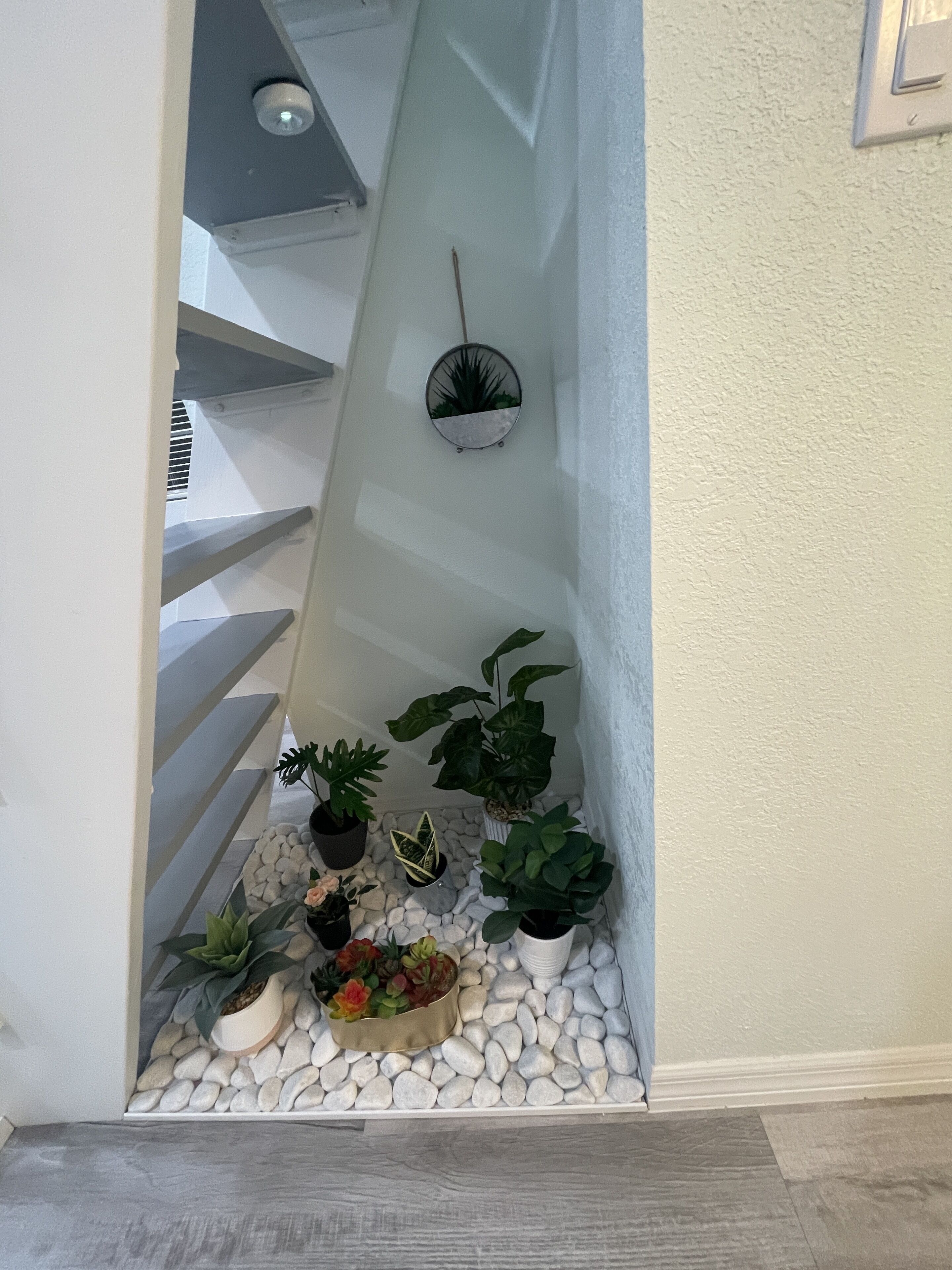 Habitació de disseny | Sala d'estar | Televisor intel·ligent de 40 polzades amb canals digitals i televisor 