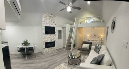 The Tiny Cottage in The Springs