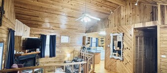 "The Sugar Shack" Cabin 2