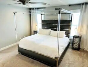 3 bedrooms, bed sheets - Newburgh Newsie - 3BR, 2.5BA, Gym, Patio, New Construction in Amazing Location! (Newburgh)