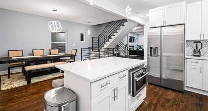 Stunning & Spacious 7BD Home with garage!