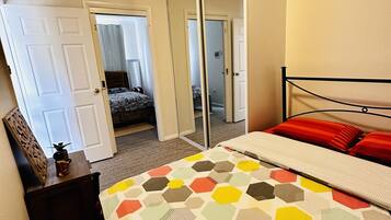 2 bedrooms, desk, iron/ironing board, travel cot