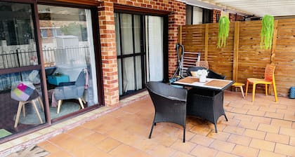 Family friendly 2 bedroom retreat with a Swimming Pool