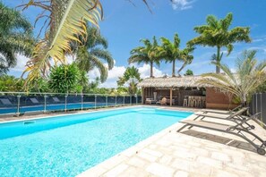 Piscine extérieure