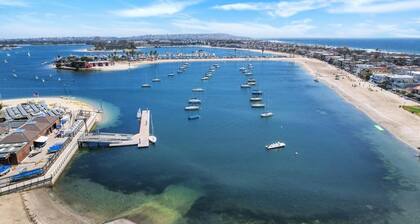 2025 Remodeled Mission Beach Home – Sleeps 12, Patios, Fire Pits, Steps to Sand
