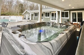 حمّام سباحة خارجي