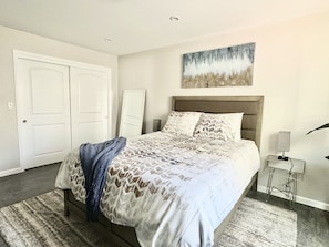 Room - New Construction fully furnished cottage home in Central LA, near SoFi Stadium. (Los Angeles)