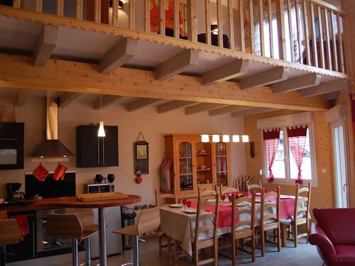 Duplex chalet 85 m2 3 bedrooms and mezzanine with lake view