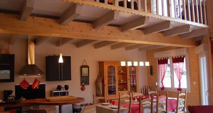 Duplex chalet 85 m2 3 bedrooms and mezzanine with lake view