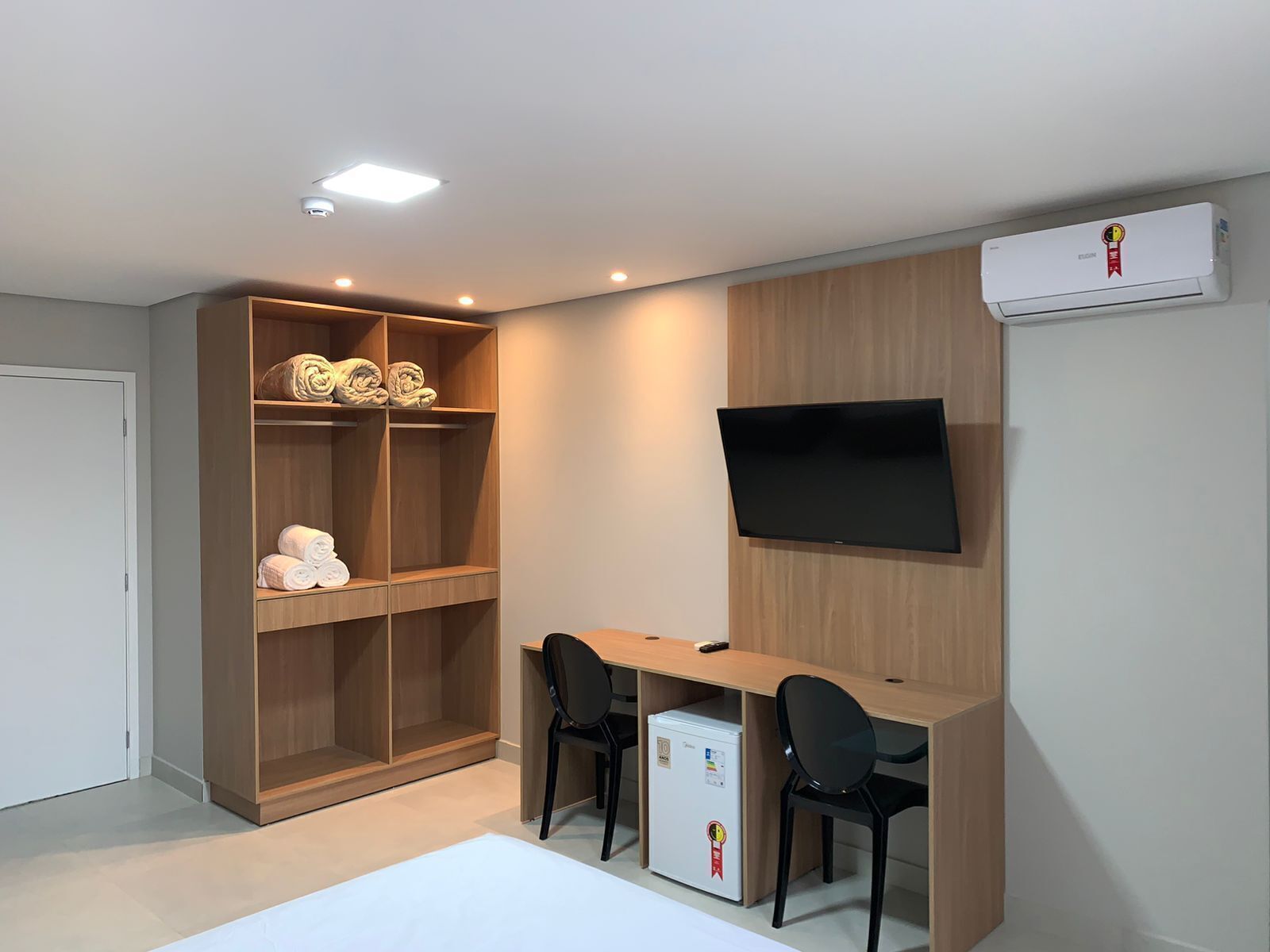 Hypo-allergenic bedding, free WiFi, bed sheets, wheelchair access