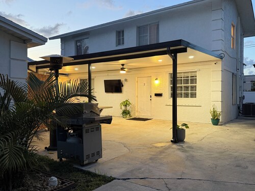 Guest house West Palm Beach 1br/1 bath
