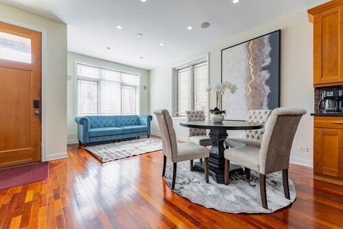 Spacious Duplex - 4BD/3BA - Sleeps 12!