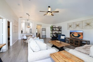 Smart TV y reproductor de DVD 