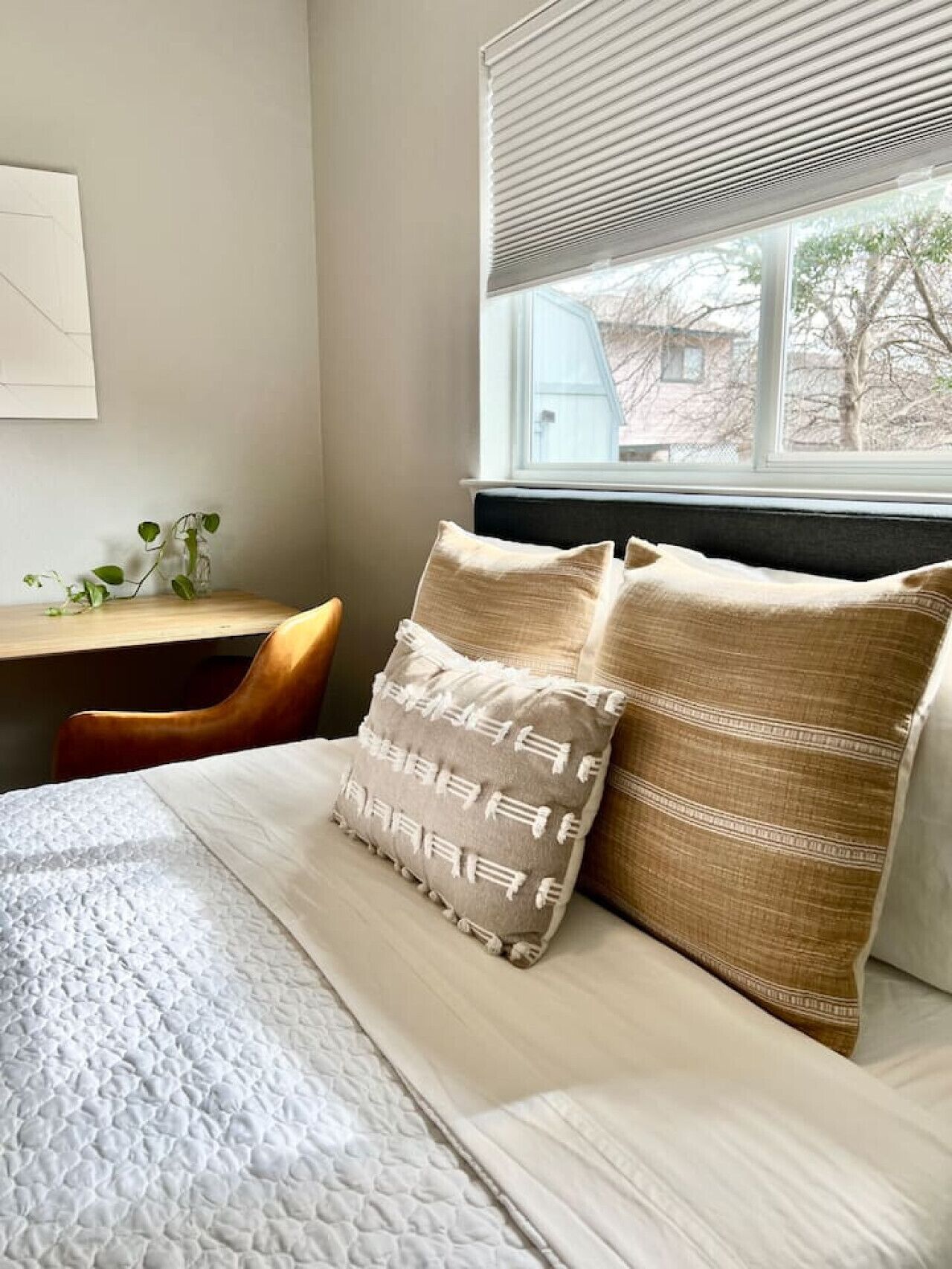 2 soveværelser, skrivebord, strygejern/strygebræt, weekendseng