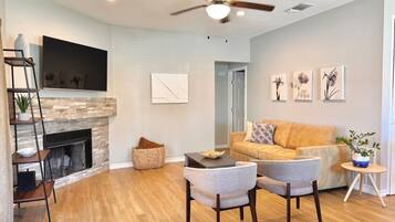 TV, fireplace