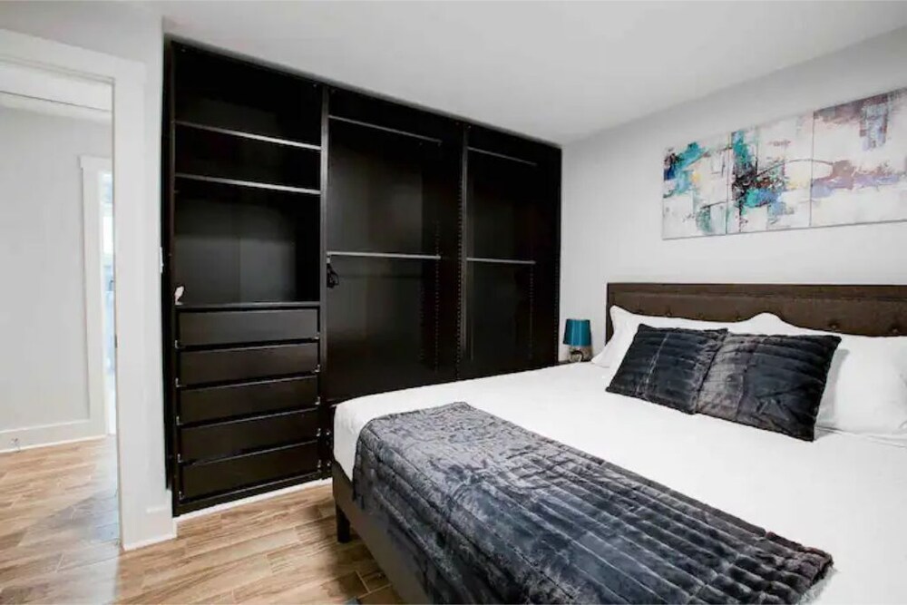 Charming home with nearby lakes Cobb County Vrbo