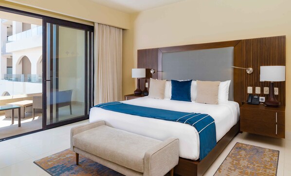 2 slaapkamers, een kluis op de kamer, een bureau