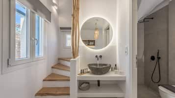 Superior-dupleks | Badeværelse | Bruser, brusehoved med spredningseffekt, designertoiletartikler
