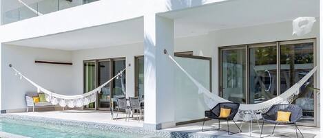 Outdoor pool, a heated pool