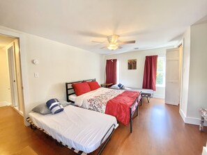 3 habitaciones, camas con efecto memoria, wifi y ropa de cama 